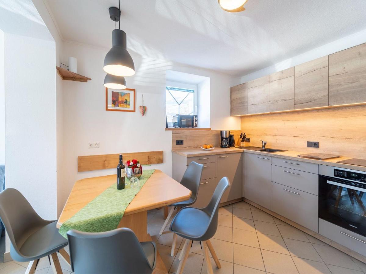 Appartamento Flat South Of Kitzb Hel With Nationalparkcard Hollersbach im Pinzgau Esterno foto