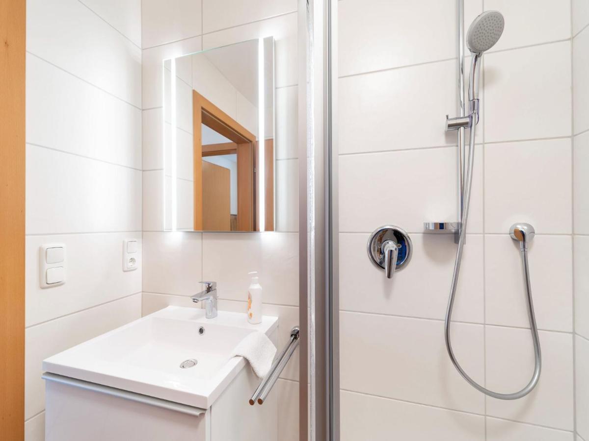 Appartamento Flat South Of Kitzb Hel With Nationalparkcard Hollersbach im Pinzgau Esterno foto