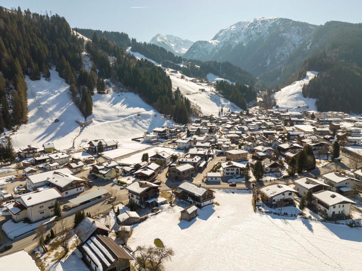 Appartamento Flat South Of Kitzb Hel With Nationalparkcard Hollersbach im Pinzgau Esterno foto